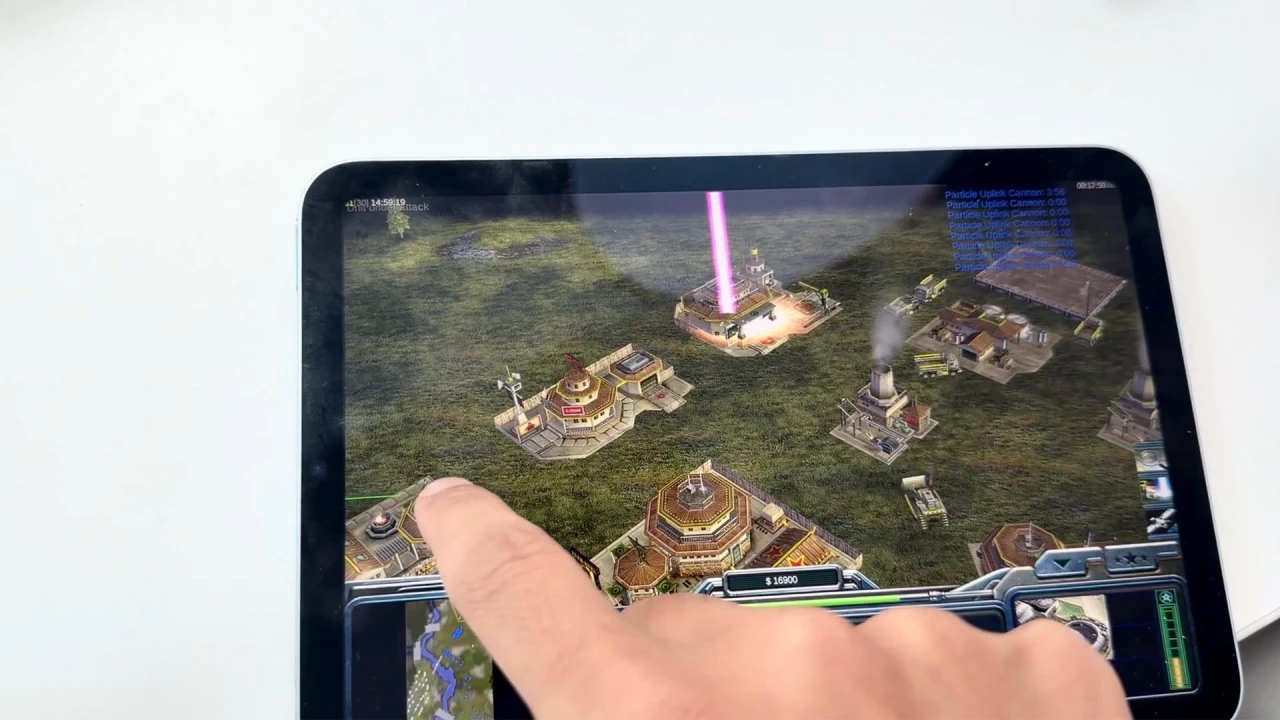 神人成功靠 AI 移植《終極動員令》iPad！Claude Fable 5 實現完美觸控